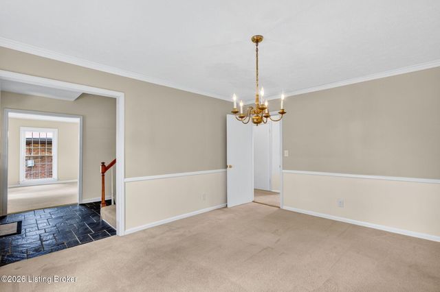 9110 Tiverton Way, Louisville, KY 40242