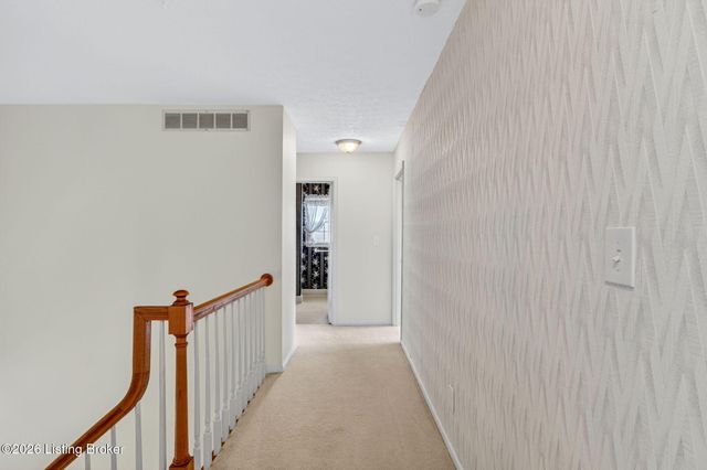 9110 Tiverton Way, Louisville, KY 40242
