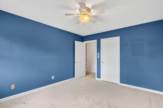 9110 Tiverton Way, Louisville, KY 40242