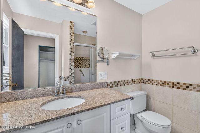 9110 Tiverton Way, Louisville, KY 40242