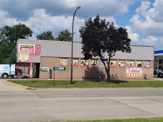 4650 S Beech Daly Street, Dearborn Heights, MI 48125