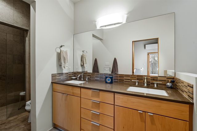 927 Alto Street B, Santa Fe, NM 87501