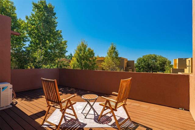 927 Alto Street B, Santa Fe, NM 87501