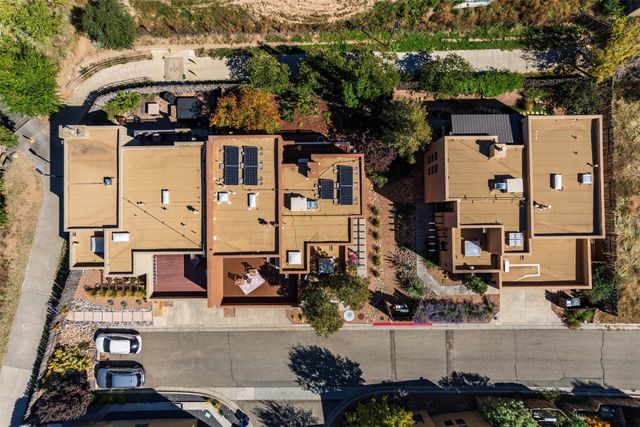 927 Alto Street B, Santa Fe, NM 87501