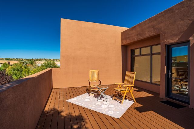 927 Alto Street B, Santa Fe, NM 87501
