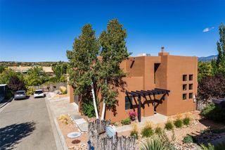 927 Alto Street B, Santa Fe, NM 87501