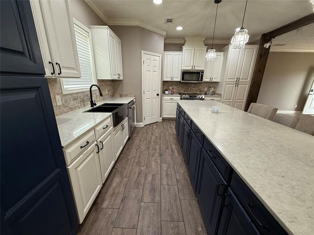 43289 Garretts Lake Road, Shawnee, OK 74804