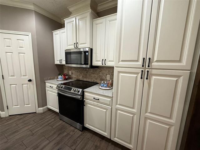 43289 Garretts Lake Road, Shawnee, OK 74804