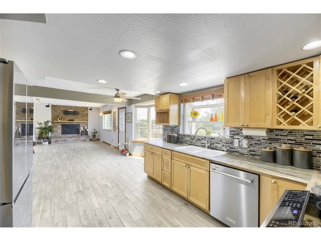 6816 Hillpark Ave, Parker, CO 80134