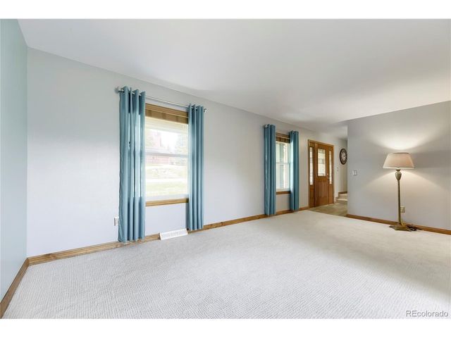 6816 Hillpark Ave, Parker, CO 80134