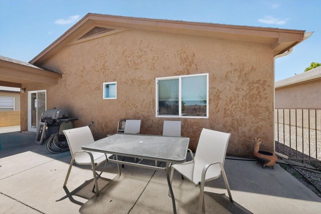 309 Soothing Meadows Drive NE, Rio Rancho, NM 87144