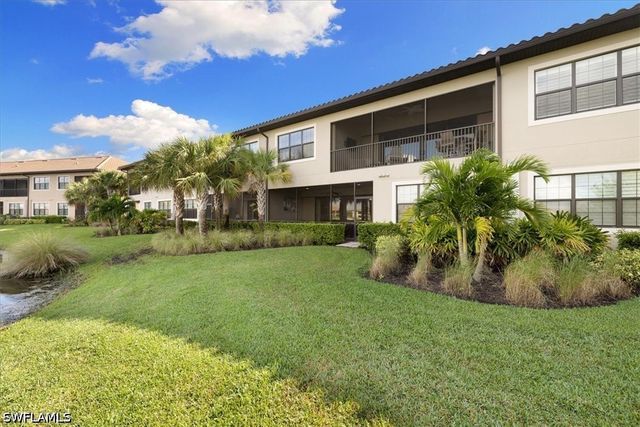9684 Montelanico LOOP 102, Naples, FL 34119