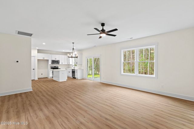 205 Doral Drive, Hampstead, NC 28443