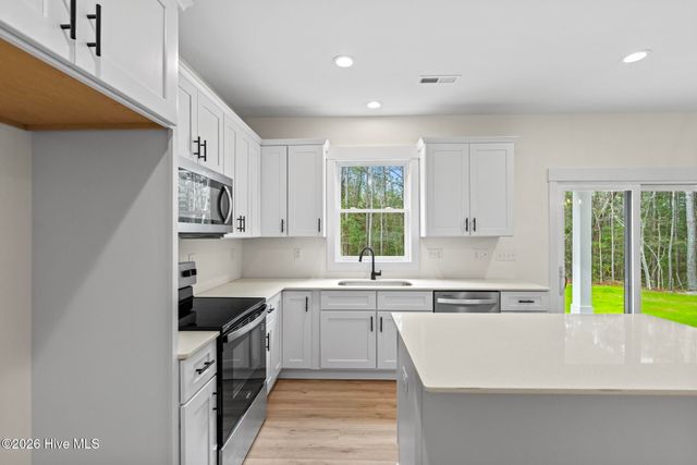 205 Doral Drive, Hampstead, NC 28443