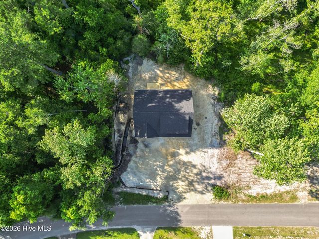 205 Doral Drive, Hampstead, NC 28443