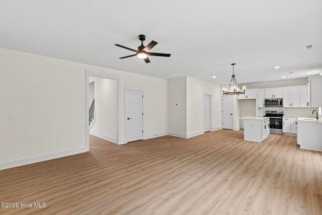 205 Doral Drive, Hampstead, NC 28443