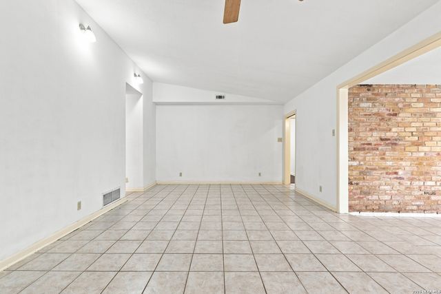 2902 Old Ranch Rd, San Antonio, TX 78217