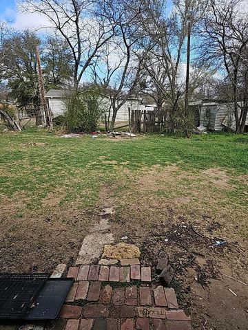601 Royal Street, Cleburne, TX 76031