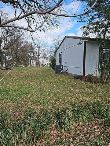 601 Royal Street, Cleburne, TX 76031