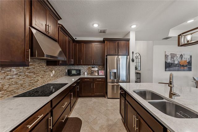 34155 EVERGREEN HILL COURT, Wesley Chapel, FL 33545