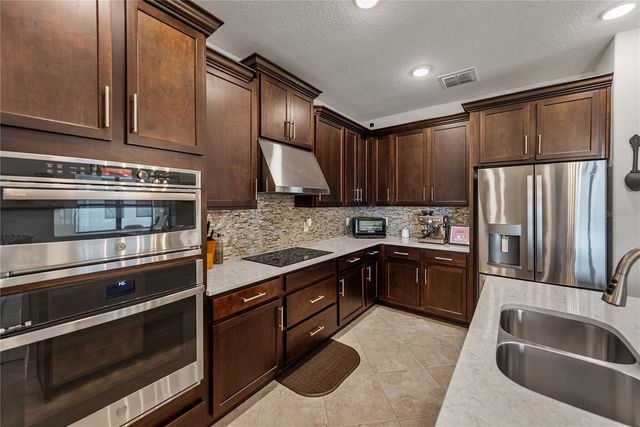 34155 EVERGREEN HILL COURT, Wesley Chapel, FL 33545