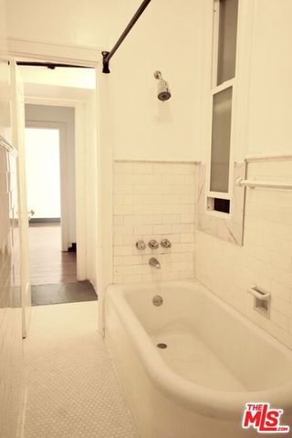 2121 James M Wood Boulevard 310, Los Angeles, CA 90006