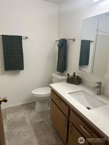 6419 163rd Street Ct E, Puyallup, WA 98375