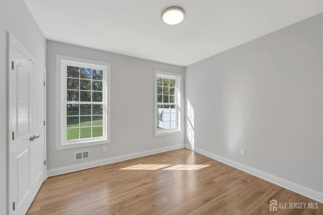 21 King Street, Edison, NJ 08820