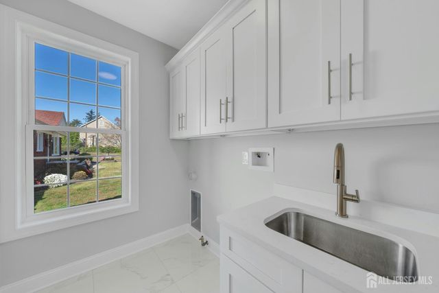 21 King Street, Edison, NJ 08820