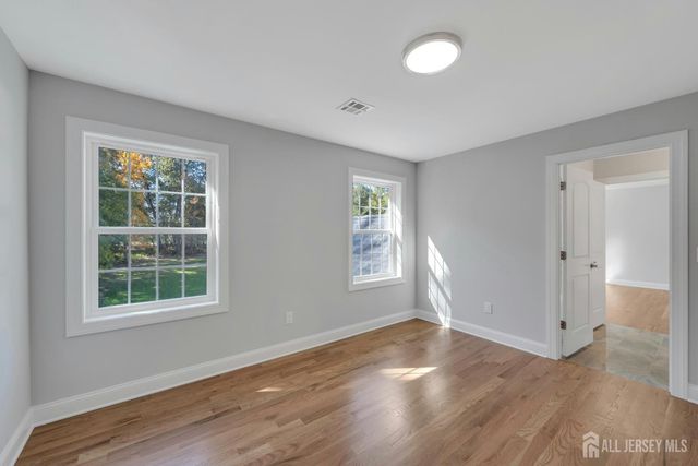 21 King Street, Edison, NJ 08820