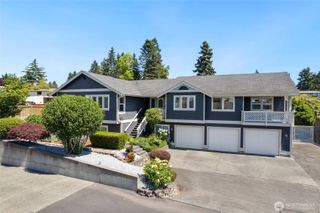 1022 S 225th Lane, Des Moines, WA 98198