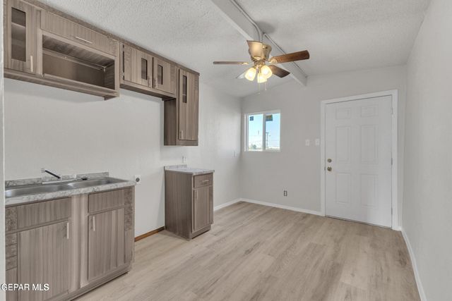 10284 Nirmal Drive, Socorro, TX 79927