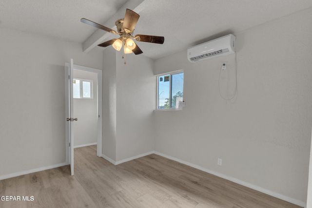 10284 Nirmal Drive, Socorro, TX 79927