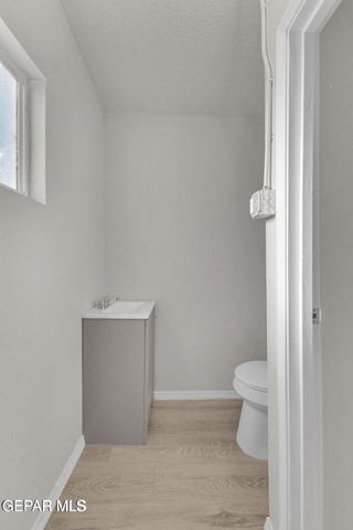 10284 Nirmal Drive, Socorro, TX 79927