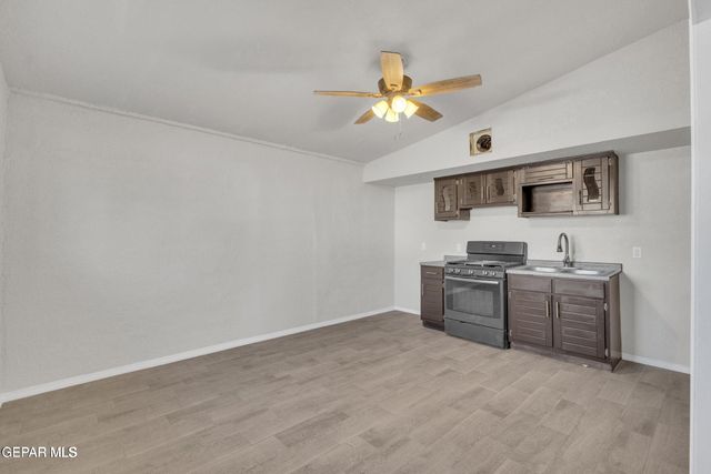 10284 Nirmal Drive, Socorro, TX 79927