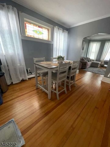 13 Windsor St, Kearny Town, NJ 07032