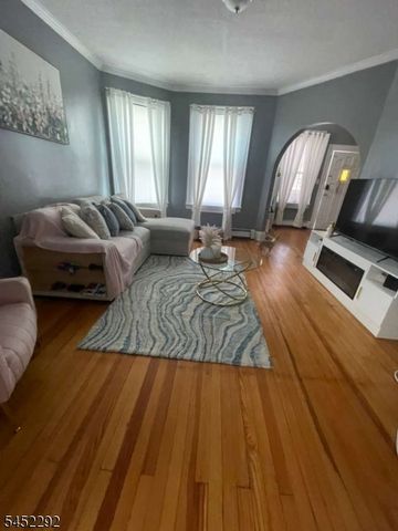 13 Windsor St, Kearny Town, NJ 07032
