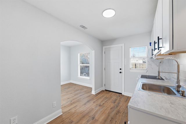 2541 Fordham Road, Dallas, TX 75216