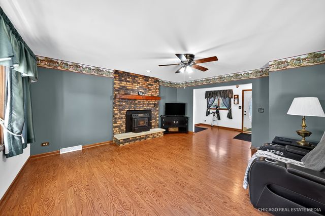 19N053 Felsmith Road, Hampshire, IL 60140