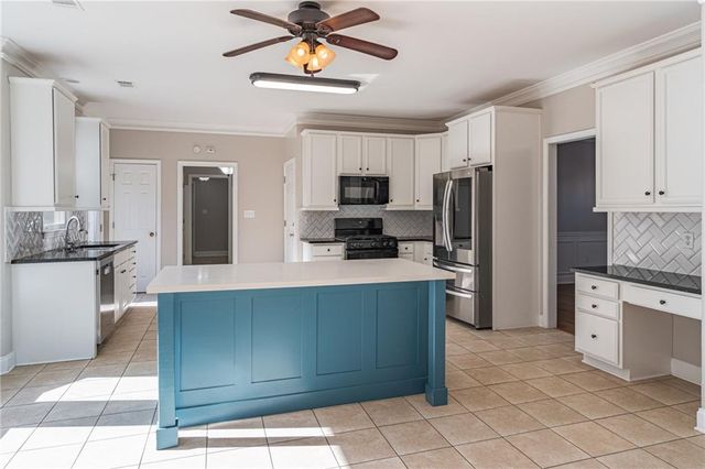 3147 Crestmont NW Way, Kennesaw, GA 30152