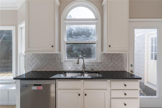 3147 Crestmont NW Way, Kennesaw, GA 30152