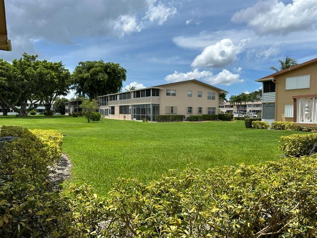 2 CANTERBURY A 2, West Palm Beach, FL 33417