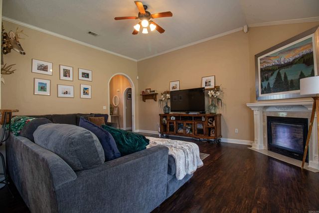 37 Lakeland Drive, Cabot, AR 72023