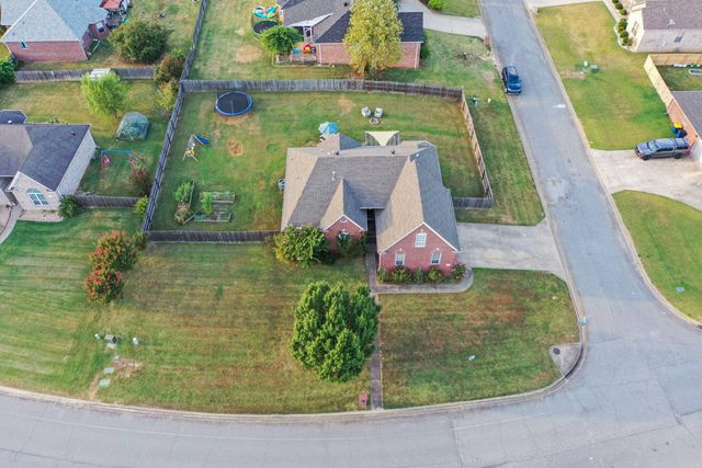 37 Lakeland Drive, Cabot, AR 72023