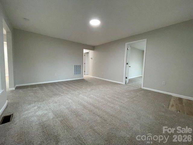 1617 W 4th Avenue, Gastonia, NC 28052