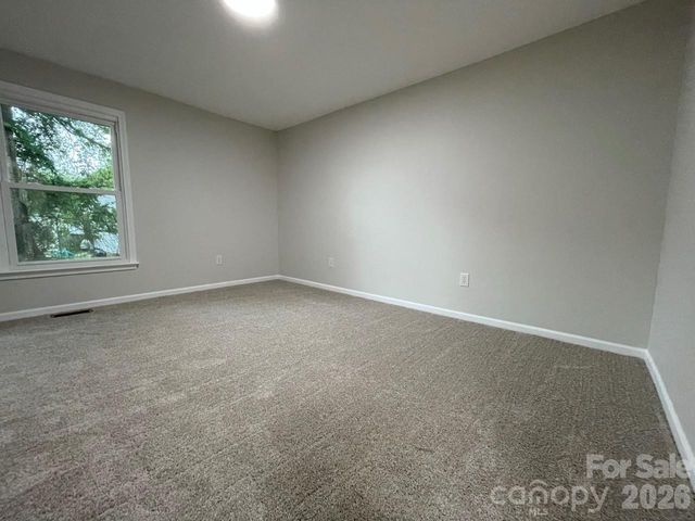 1617 W 4th Avenue, Gastonia, NC 28052