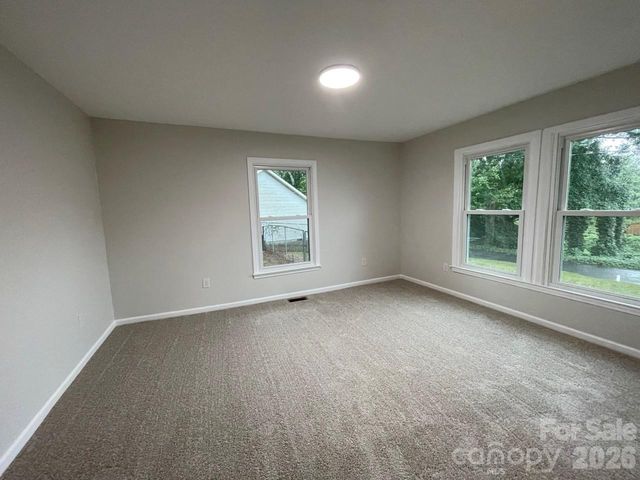 1617 W 4th Avenue, Gastonia, NC 28052