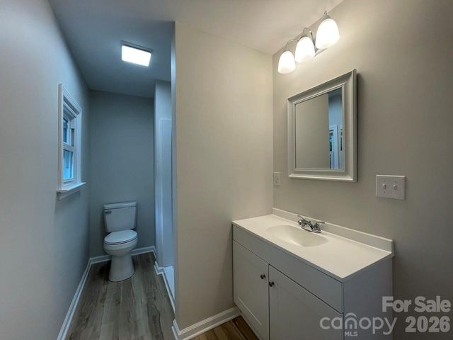 1617 W 4th Avenue, Gastonia, NC 28052