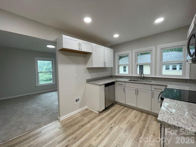 1617 W 4th Avenue, Gastonia, NC 28052