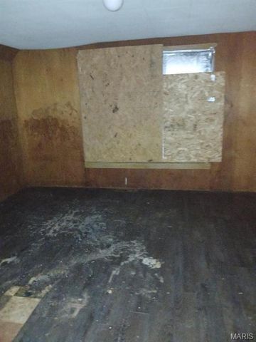 1213 Diamond Street, Alton, IL 62002